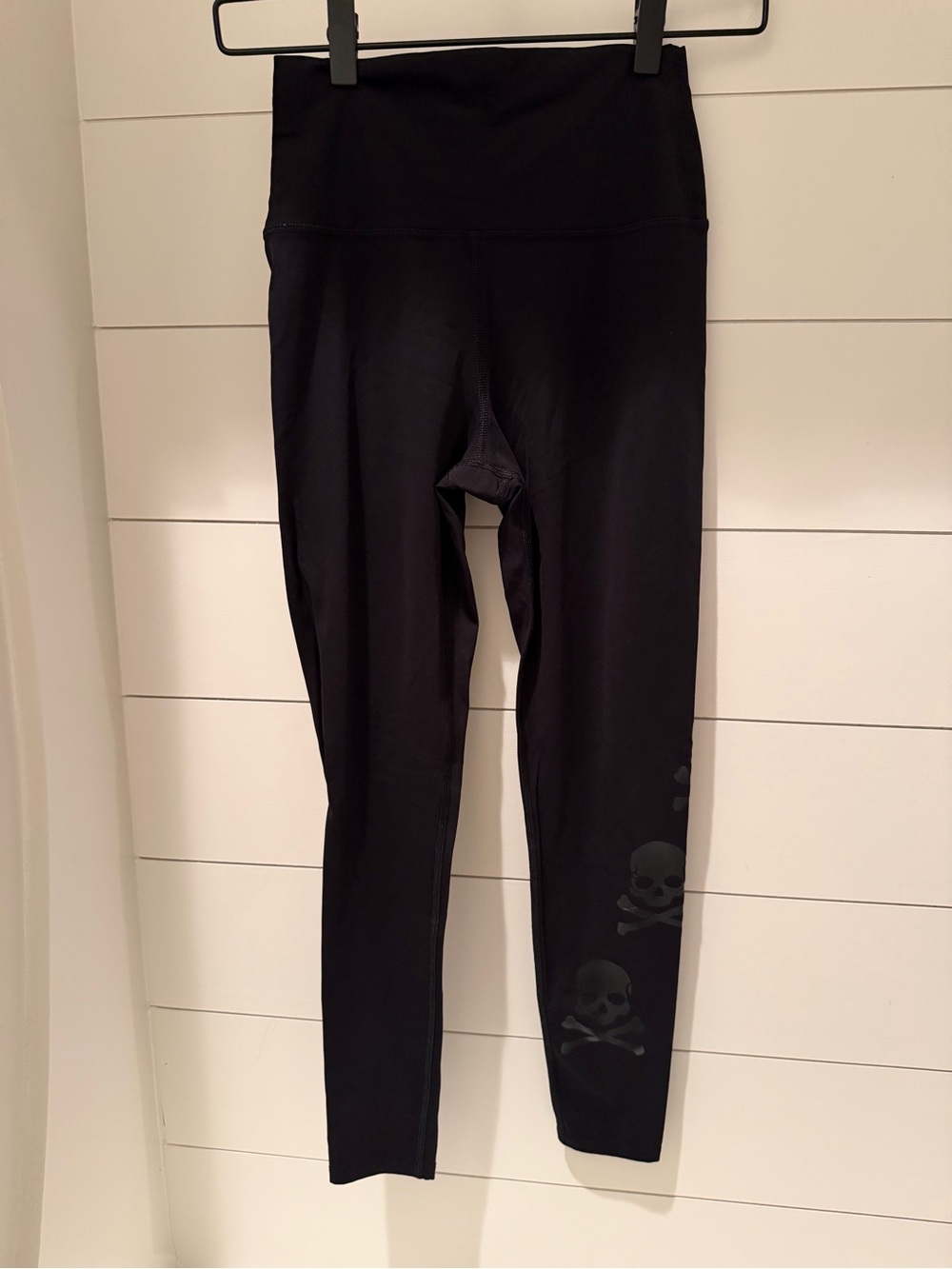 Soul Cycle 7/8 Black Skull Print Leggings